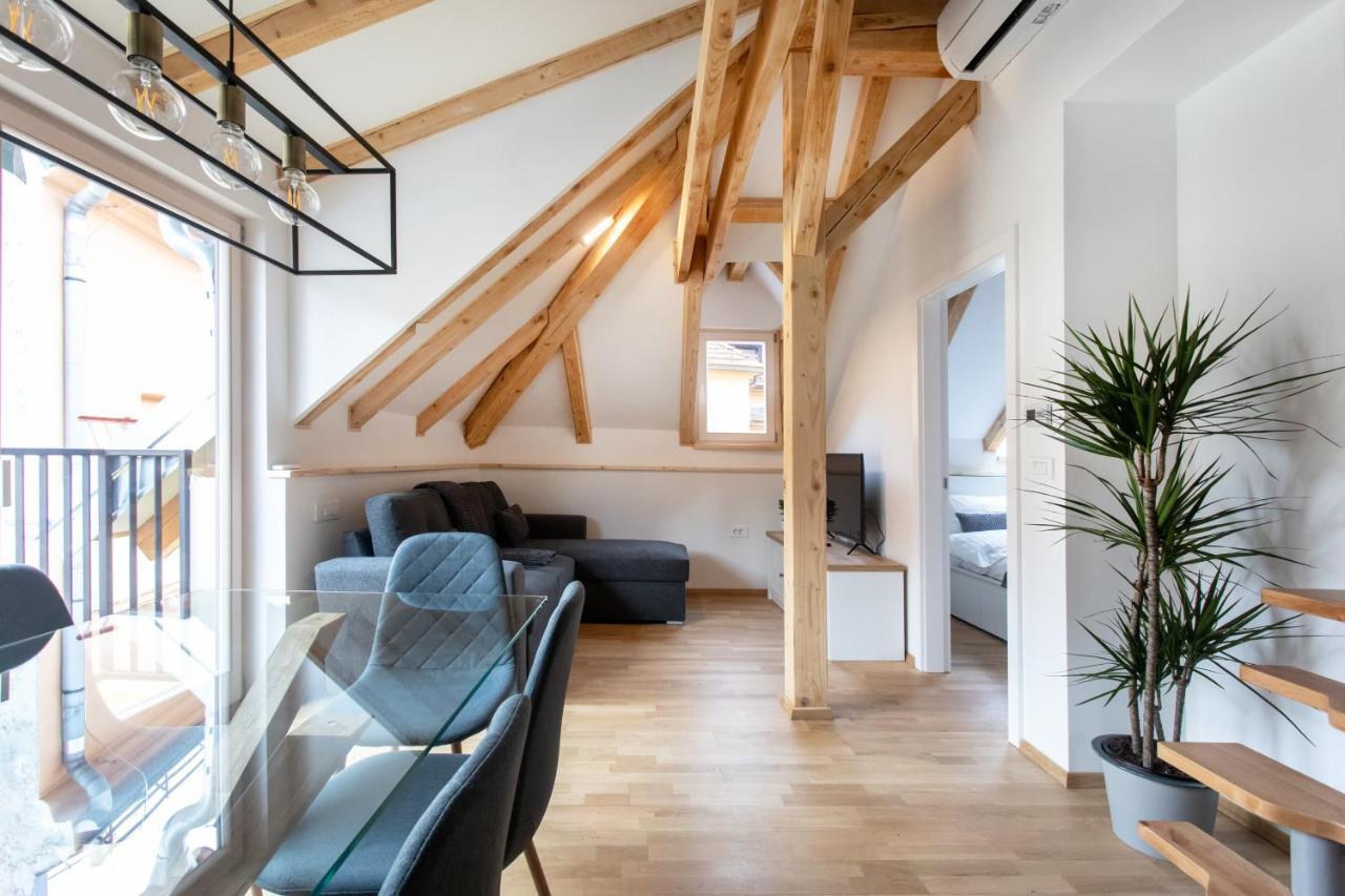 Bright & Spacious Loft In The Heart Of Old Town Ljubljana Exterior photo